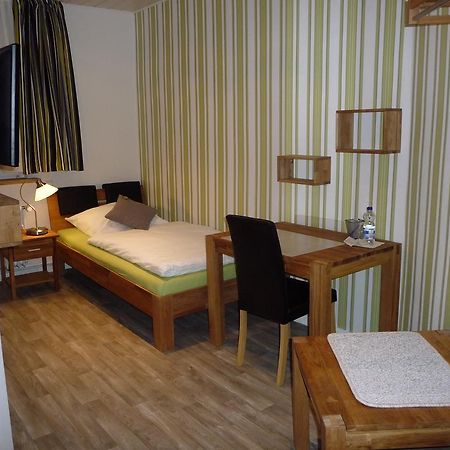 Zur Hessischen Schweiz Hotel Doernhagen Buitenkant foto