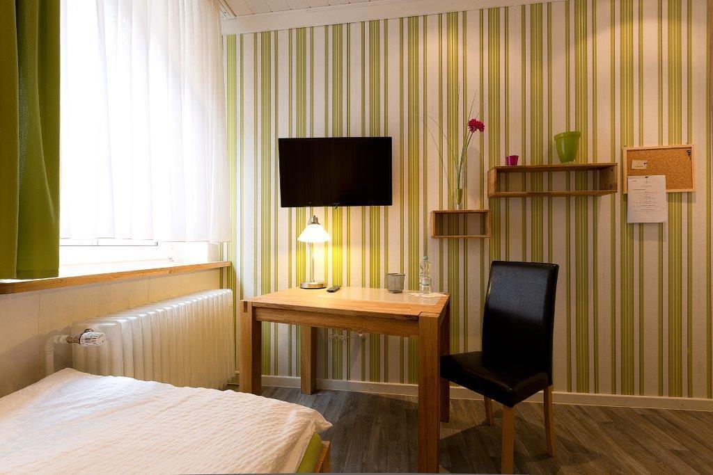 Zur Hessischen Schweiz Hotel Doernhagen Buitenkant foto